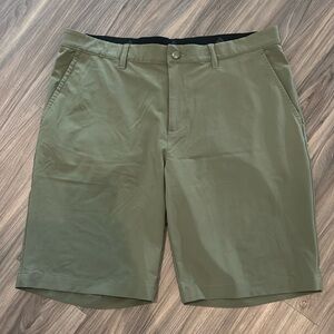 Adidas men’s green shorts size 35 EUC